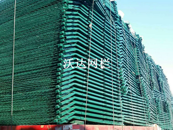 唐山滬昆鐵路貴州段防護(hù)柵欄護(hù)欄網(wǎng)項(xiàng)目圖片6